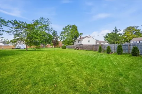 Exterior - 5025 Artesia Dr, Kettering, OH 45440 photo 9 of 12