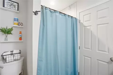 Bath - 5025 Artesia Dr, Kettering, OH 45440 photo 5 of 8