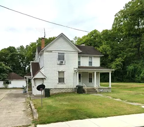 40 Maylan Dr, Dayton, OH 45405