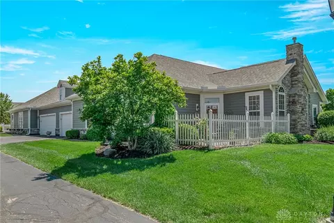 124 Abbey Dr, Springboro, OH 45066