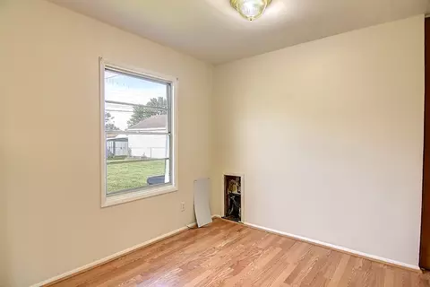 Bedroom - 2533 Bingham Ave, Kettering, OH 45420 photo 1 of 7