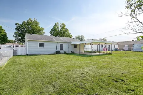 Exterior - 2533 Bingham Ave, Kettering, OH 45420 photo 5 of 6