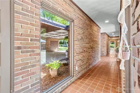 265 Bonham Rd, Cincinnati, OH 45215 photo 9