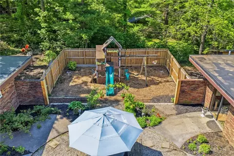 265 Bonham Rd, Cincinnati, OH 45215 photo 3