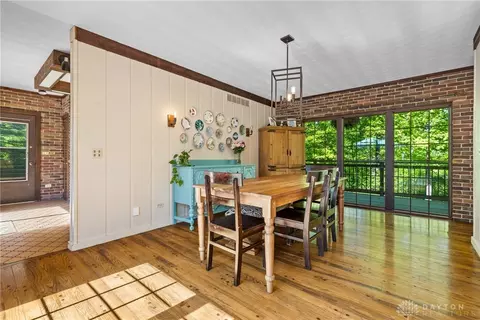265 Bonham Rd, Cincinnati, OH 45215 photo 17