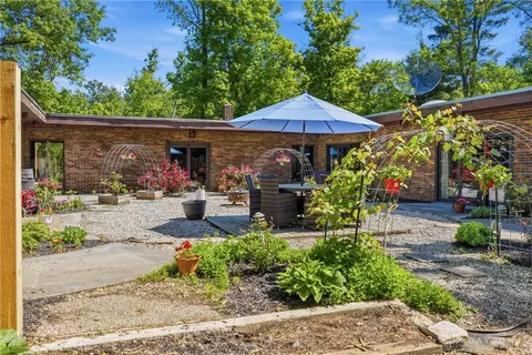265 Bonham Rd, Cincinnati, OH 45215 photo 48