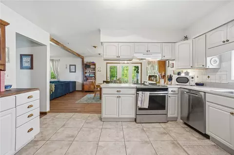 Kitchen - 1201 Stephens Rd, Sidney, OH 45365 photo 7 of 8