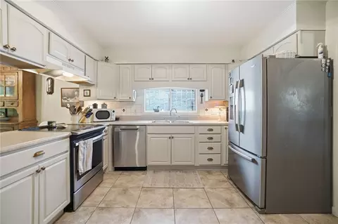 Kitchen - 1201 Stephens Rd, Sidney, OH 45365 photo 3 of 8
