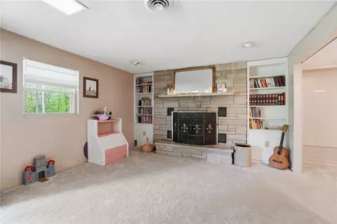 Living - 1201 Stephens Rd, Sidney, OH 45365 photo 15 of 17