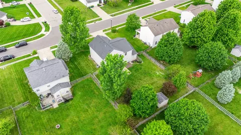View/Area - 80 Cambridge Dr, Springboro, OH 45066 photo 2 of 4