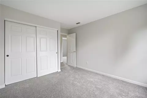 Bedroom - 80 Cambridge Dr, Springboro, OH 45066 photo 5 of 9