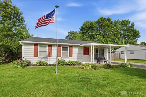 204 Winchester St, New Carlisle, OH 45344