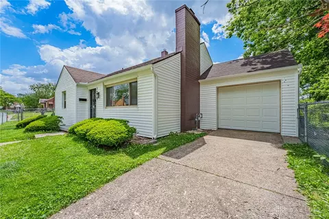 3400 Earlham Dr, Dayton, OH 45406