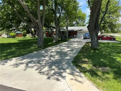 2305 Ross Rd, Tipp City, OH 45371