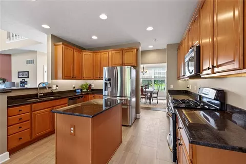 Kitchen - 25 Richards Run, Springboro, OH 45066 photo 2 of 5