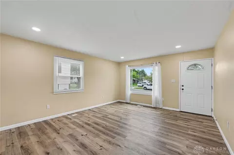 Living - 3020 Sudbury Dr, Kettering, OH 45420 photo 2 of 2