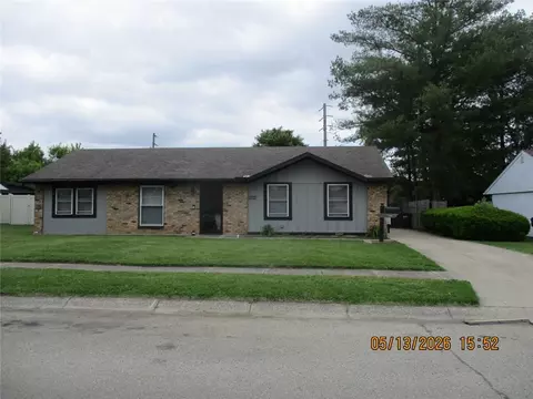810 Bayberry Dr, New Carlisle, OH 45344