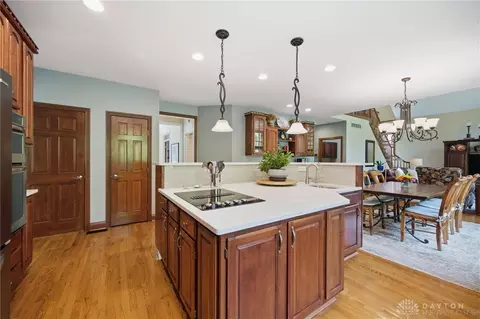 Kitchen - 3232 Brinton Trl, Cincinnati, OH 45241 photo 5 of 7