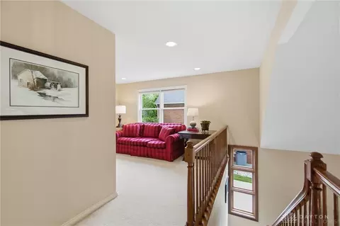 Entry Way - 3232 Brinton Trl, Cincinnati, OH 45241 photo 6 of 9