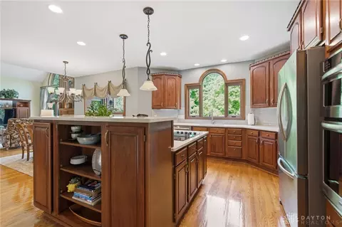 Kitchen - 3232 Brinton Trl, Cincinnati, OH 45241 photo 2 of 7