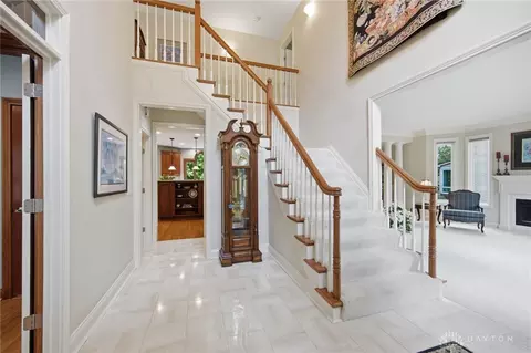Entry Way - 3232 Brinton Trl, Cincinnati, OH 45241 photo 4 of 9