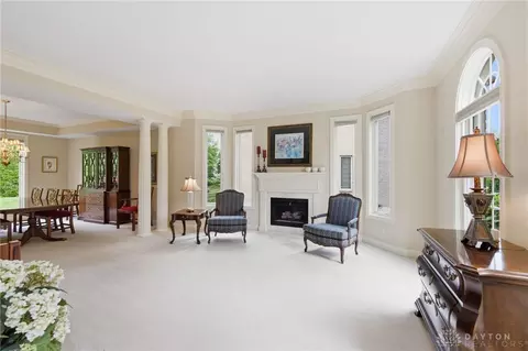 Living - 3232 Brinton Trl, Cincinnati, OH 45241 photo 1 of 9