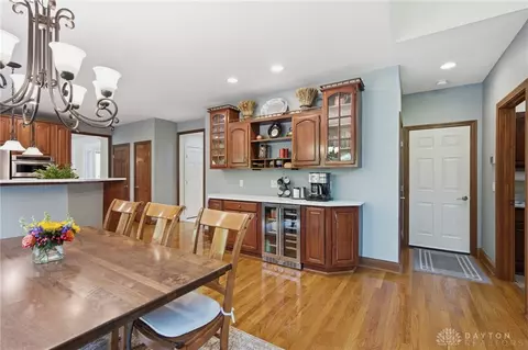 Dining - 3232 Brinton Trl, Cincinnati, OH 45241 photo 6 of 6