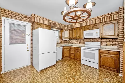 5397 Robert Ave, Cincinnati, OH 45248 photo 9