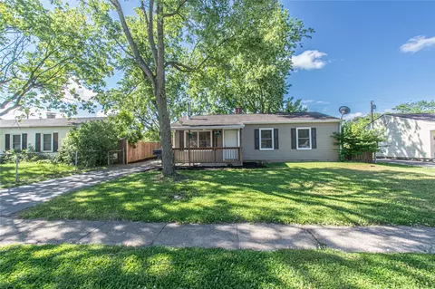 1361 Kylemore Dr, Xenia, OH 45385