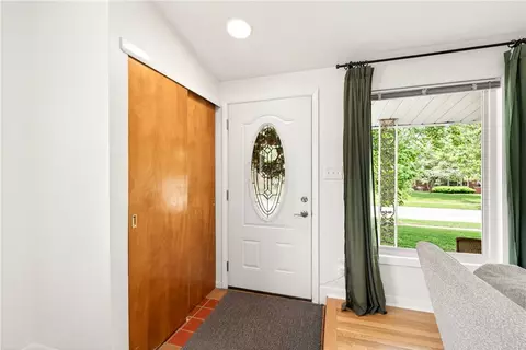 Entry Way - 3136 Delaney St, Kettering, OH 45420 photo 1 of 4
