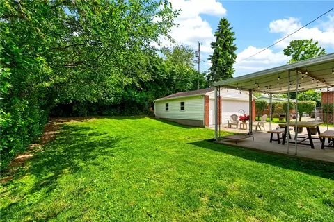 Exterior - 3136 Delaney St, Kettering, OH 45420 photo 7 of 8