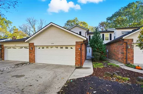2542 Valais Ct, Sugarcreek Township, OH 45458