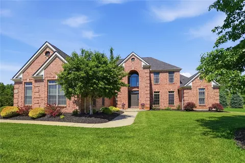 982 Brookmere Ave, Tipp City, OH 45371
