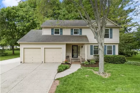 737 Wayfield Ct, Beavercreek, OH 45430