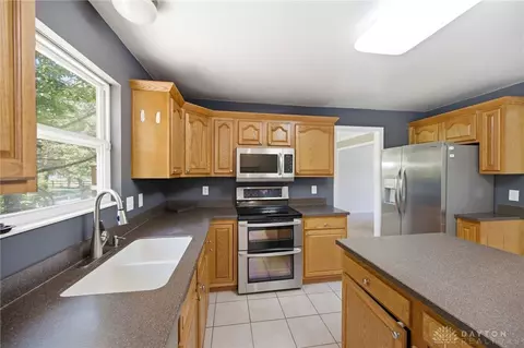 1087 Kingsview Ct, Maineville, OH 45039 photo 17