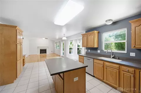 1087 Kingsview Ct, Maineville, OH 45039 photo 14
