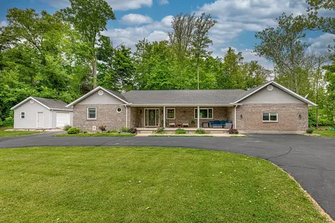 527 Lakengren Dr, Eaton, OH 45320