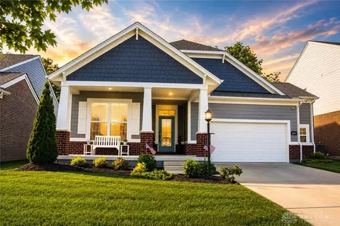 6011 Pepperwell Cir, Sugarcreek Township, OH 45440