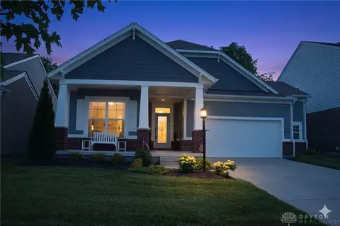 6011 Pepperwell Cir, Sugarcreek Township, OH 45440