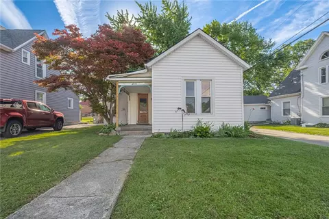 7 S Church St, Jamestown, OH 45335