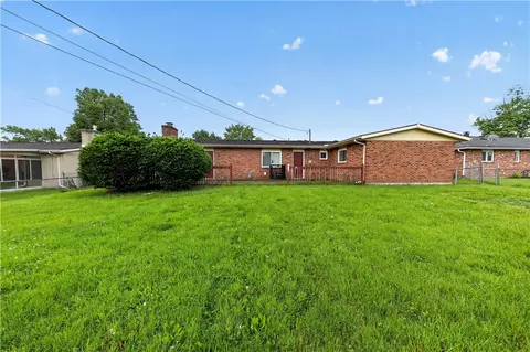 312 Porter Dr, Englewood, OH 45322