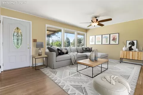 Living - 340 Macready Ave, Monroe, OH 45050 photo 5 of 5