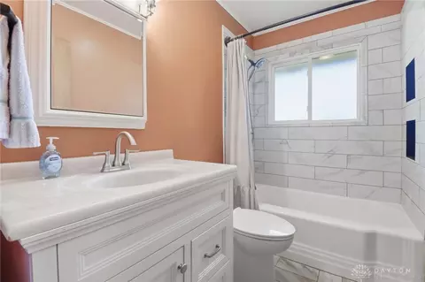 Bath - 340 Macready Ave, Monroe, OH 45050 photo 1 of 2