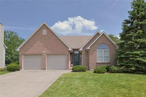 313 Sharon Ct, Middletown, OH 45042
