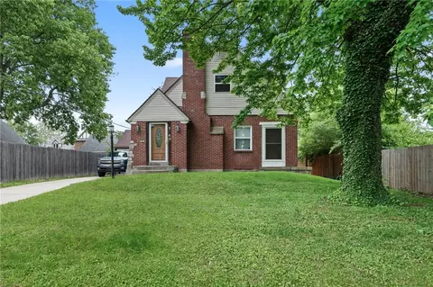 1740 Burbank Dr, Dayton, OH 45406