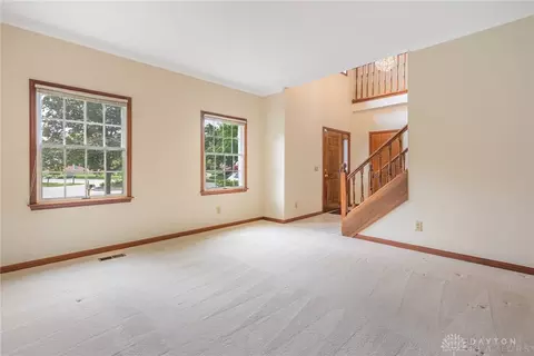 Living - 1989 Home Path Ct, Centerville, OH 45459 photo 1 of 4