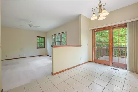 Living - 1989 Home Path Ct, Centerville, OH 45459 photo 3 of 4