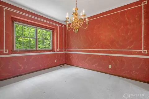 Dining - 1989 Home Path Ct, Centerville, OH 45459 photo 2 of 2