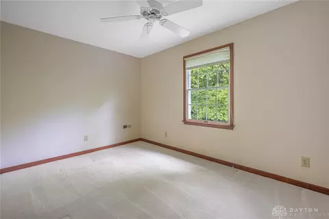 Bedroom - 1989 Home Path Ct, Centerville, OH 45459 photo 5 of 8