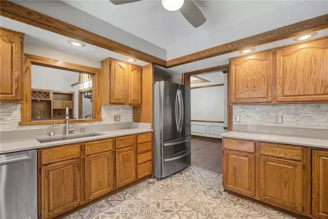 Kitchen - 7147 Fallen Oak, Centerville, OH 45459 photo 3 of 4